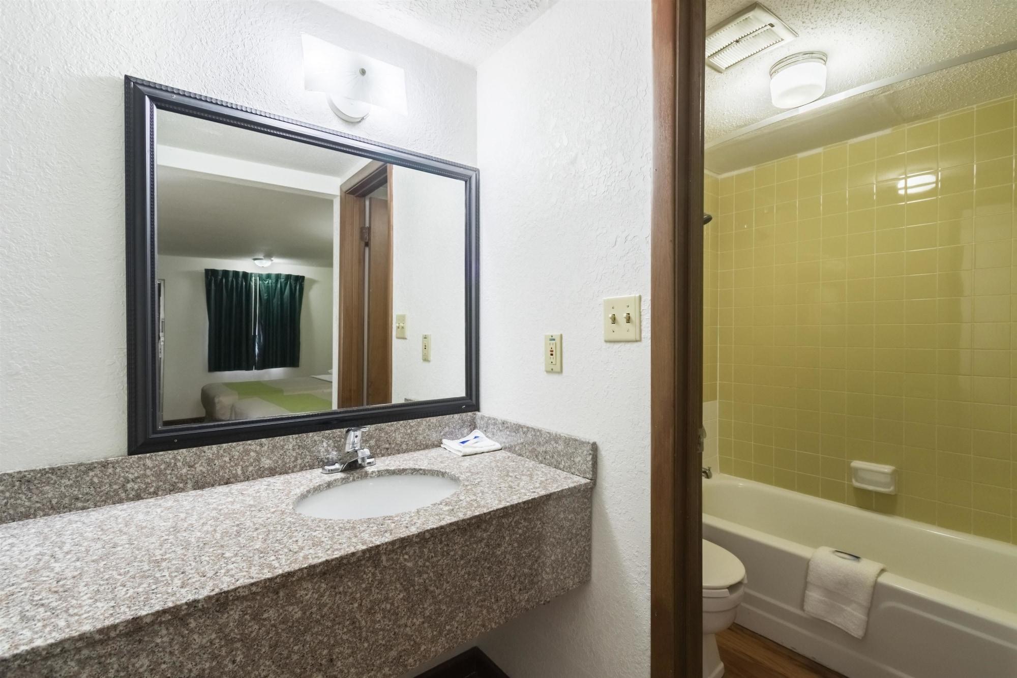 Motel 6-Mattoon, Il Εξωτερικό φωτογραφία