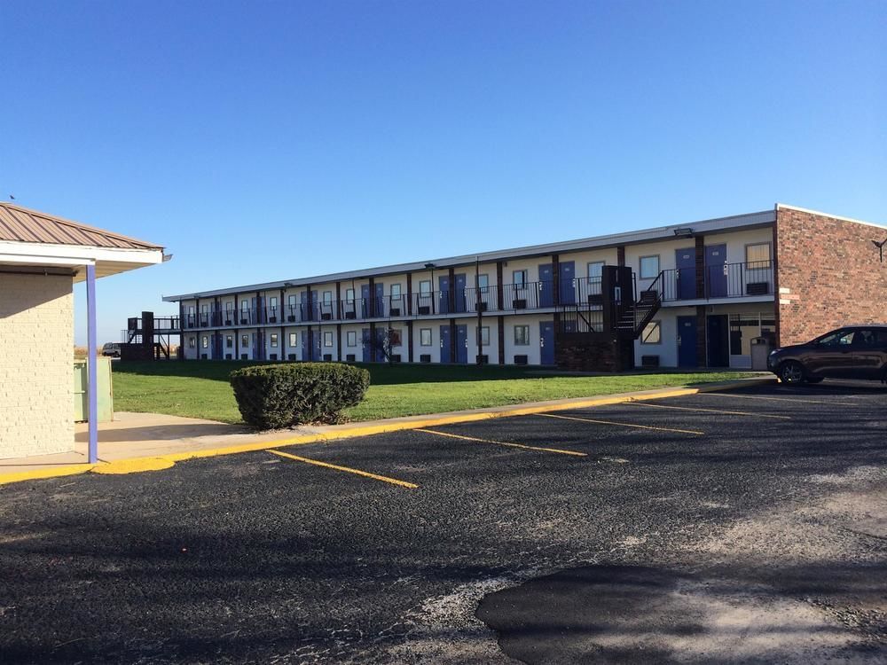 Motel 6-Mattoon, Il Εξωτερικό φωτογραφία